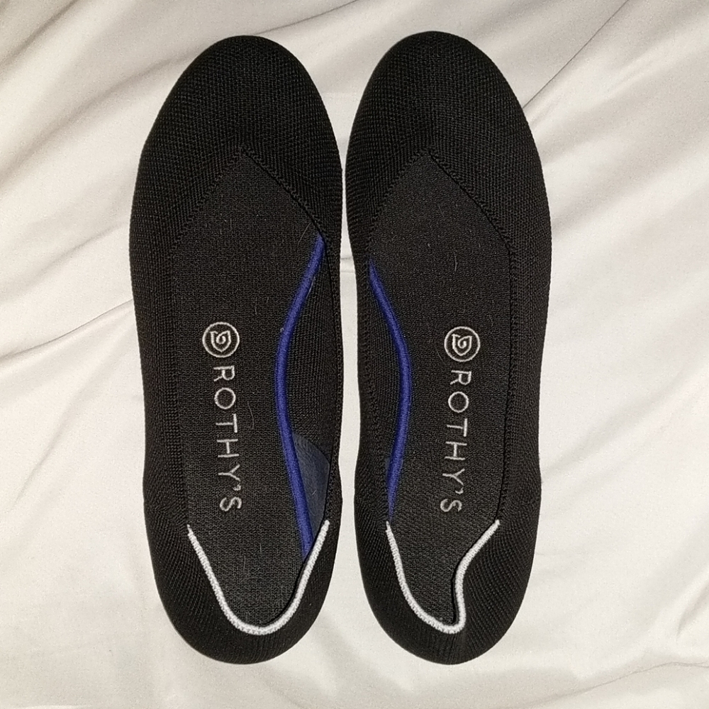 Rothys Round Toe Flats in Black